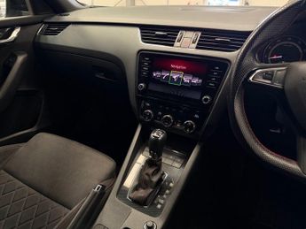 SKODA OCTAVIA 2 2.0 TSI GPF vRS Estate 5dr Petrol DSG Euro 6 (s/s) (245 ps) 5d