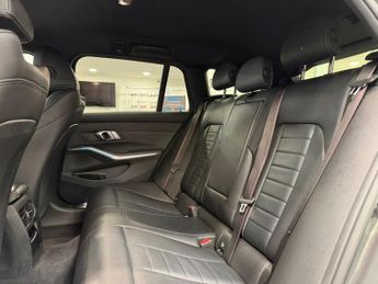 BMW 3 SERIES 2.0 330e 12kWh M Sport Pro Edition Touring 5dr Petrol Plug-in Hy