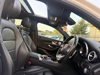 MERCEDES-BENZ GLC 2.1 GLC250d AMG Line (Premium Plus) Coupe 5dr Diesel G-Tronic+ 4
