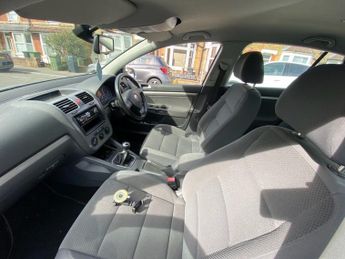 VOLKSWAGEN GOLF 1.9 TDI Match Hatchback 5dr Diesel Manual (132 g/km, 103 bhp)