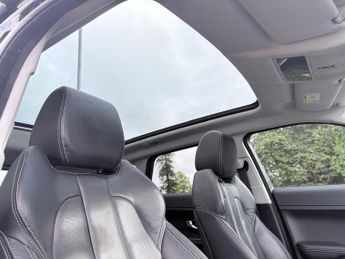 LAND ROVER RANGE ROVER EVOQUE 2.2 SD4 Dynamic SUV 5dr Diesel Auto 4WD Euro 5 (s/s) (190 ps)