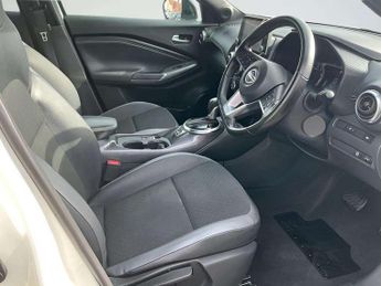 NISSAN JUKE 1.0 DIG-T N-Connecta SUV 5dr Petrol DCT Auto Euro 6 (s/s) (114 p
