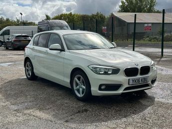 BMW 1 Series 1.5 118i SE Hatchback 5dr Petrol Manual Euro 6 (s/s) (136 ps)