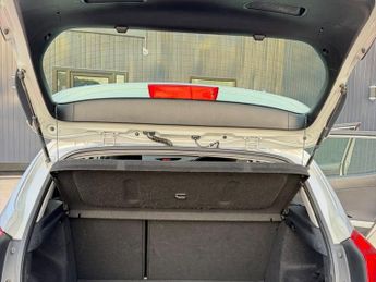 KIA CEED 1.4 1 Hatchback 5dr Petrol Manual Euro 5 (98 bhp)