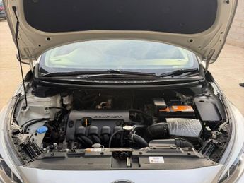 KIA CEED 1.4 1 Hatchback 5dr Petrol Manual Euro 5 (98 bhp)