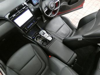 HYUNDAI TUCSON 1.6 T-GDi 13.8kWh Ultimate SUV 5dr Petrol Plug-in Hybrid Auto 4W