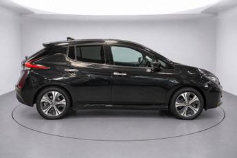 NISSAN LEAF 40kWh N-Connecta Hatchback 5dr Electric Auto (150 ps)
