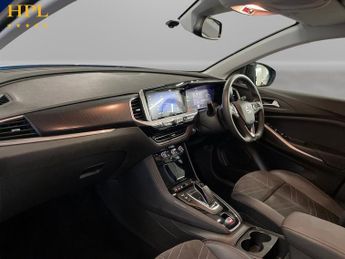 VAUXHALL GRANDLAND 1.2 Turbo Ultimate SUV 5dr Petrol Auto Euro 6 (s/s) (130 ps)