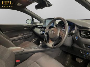 TOYOTA C-HR 1.8 VVT-h Icon SUV 5dr Petrol Hybrid CVT Euro 6 (s/s) (122 ps)