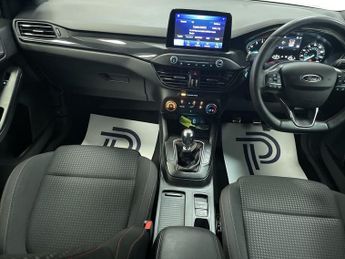 FORD FOCUS 1.0T EcoBoost ST-Line Hatchback 5dr Petrol Manual Euro 6 (s/s) (