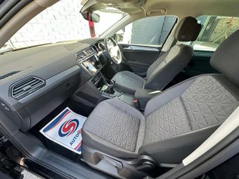 VOLKSWAGEN TIGUAN 1.5 TSI Life SUV 5dr Petrol Manual Euro 6 (s/s) (130 ps)