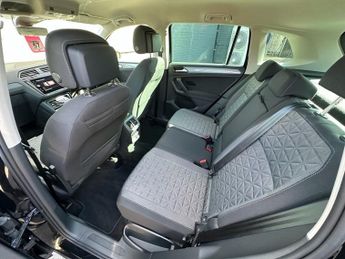 VOLKSWAGEN TIGUAN 1.5 TSI Life SUV 5dr Petrol Manual Euro 6 (s/s) (130 ps)