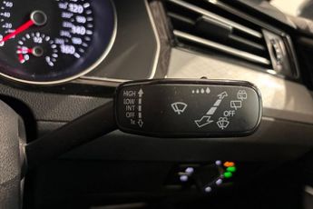 VOLKSWAGEN PASSAT 2.0 TDI EVO SE Nav Estate 5dr Diesel DSG Euro 6 (s/s) (150 ps) F