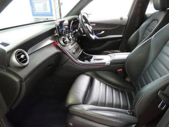 MERCEDES-BENZ GLC 2.0 GLC220d AMG Line (Premium) SUV 5dr Diesel G-Tronic+ 4MATIC E
