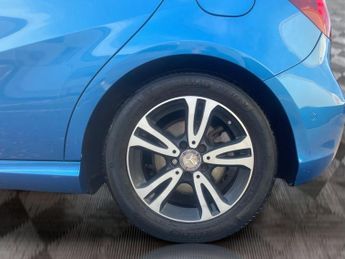 MERCEDES-BENZ A CLASS 1.5 A180d SE (Executive) Hatchback 5dr Diesel 7G-DCT Euro 6 (s/s