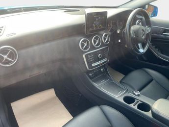 MERCEDES-BENZ A CLASS 1.5 A180d SE (Executive) Hatchback 5dr Diesel 7G-DCT Euro 6 (s/s
