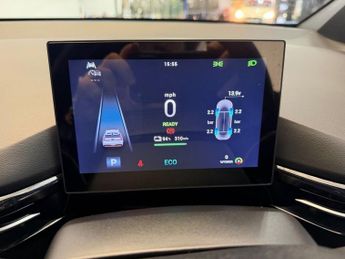 MG MG4 64kWh SE Long Range Hatchback 5dr Electric Auto (203 ps)