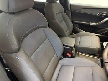 MG MG4 64kWh SE Long Range Hatchback 5dr Electric Auto (203 ps)