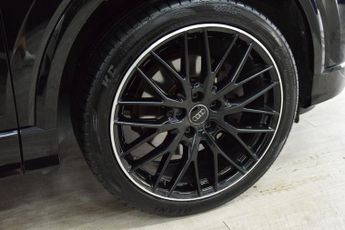 AUDI Q2 1.5 TFSI CoD 35 Black Edition SUV 5dr Petrol S Tronic Euro 6 (s/