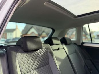 VOLKSWAGEN TIGUAN 2.0 TDI SE SUV 5dr Diesel DSG 4Motion Euro 6 (s/s) (150 ps)