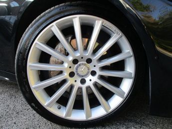 MERCEDES-BENZ C CLASS 2.1 C220d AMG Line (Premium Plus) Saloon 4dr Diesel G-Tronic+ Eu