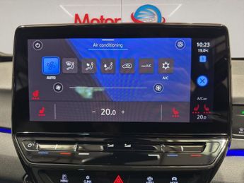 VOLKSWAGEN ID.3 Pro Performance 58kWh Life Hatchback 5dr Electric Auto (204 ps)