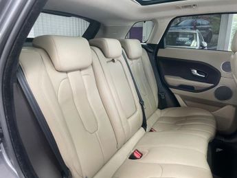 LAND ROVER RANGE ROVER EVOQUE 2.2 SD4 Pure SUV 5dr Diesel Manual 4WD Euro 5 (s/s) (190 ps)