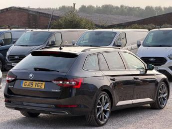 SKODA SUPERB 2.0 TDI SportLine Estate 5dr Diesel DSG Euro 6 (s/s) (190 ps)