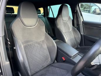 SKODA SUPERB 2.0 TDI SportLine Estate 5dr Diesel DSG Euro 6 (s/s) (190 ps)