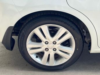 HONDA JAZZ 1.4 i-VTEC ES Plus Hatchback 5dr Petrol CVT Euro 5 (99 ps)