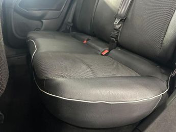 FIAT 500X 1.6 MultiJetII Cross SUV 5dr Diesel Manual Euro 6 (s/s) (120 ps)