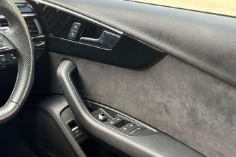 AUDI A4 2.0 TDI 35 Black Edition Saloon 4dr Diesel S Tronic Euro 6 (s/s)