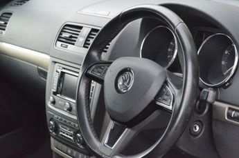 SKODA YETI 2.0 TDI Elegance Outdoor 5dr Diesel DSG 4WD Euro 5 (170 ps)