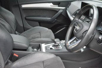 AUDI Q5 2.0 TDI 40 S line SUV 5dr Diesel S Tronic quattro Euro 6 (s/s) (