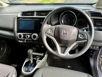 HONDA JAZZ 1.3 i-VTEC SE Hatchback 5dr Petrol CVT Euro 6 (s/s) (102 ps)