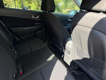 HYUNDAI KONA 1.6 h-GDi Premium SUV 5dr Petrol Hybrid DCT Euro 6 (s/s) (141 ps