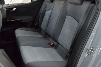 VOLKSWAGEN ID.3 Pro Performance 58kWh Life Hatchback 5dr Electric Auto (204 ps)