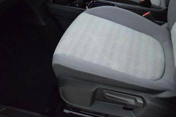 VOLKSWAGEN ID.3 Pro Performance 58kWh Life Hatchback 5dr Electric Auto (204 ps)