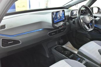 VOLKSWAGEN ID.3 Pro Performance 58kWh Life Hatchback 5dr Electric Auto (204 ps)