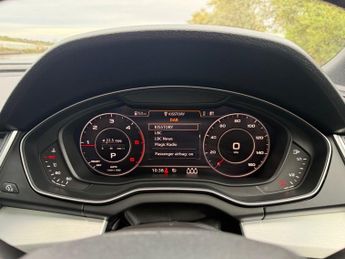 AUDI Q5 2.0 TDI 40 S line SUV 5dr Diesel S Tronic quattro Euro 6 (s/s) (
