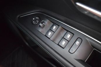 PEUGEOT 3008 1.6 12.4kWh Allure SUV 5dr Petrol Plug-in Hybrid e-EAT Euro 6 (s
