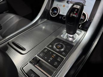 LAND ROVER RANGE ROVER SPORT 3.0 SD V6 Autobiography Dynamic SUV 5dr Diesel Auto 4WD Euro 6 (