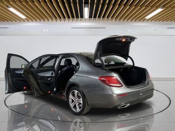 MERCEDES-BENZ E CLASS 2.0 E220d SE (Premium) Saloon 4dr Diesel G-Tronic+ Euro 6 (s/s) 