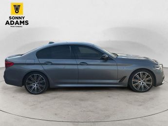BMW 5 SERIES 3.0 530d M Sport Saloon 4dr Diesel Auto xDrive Euro 6 (s/s) (265