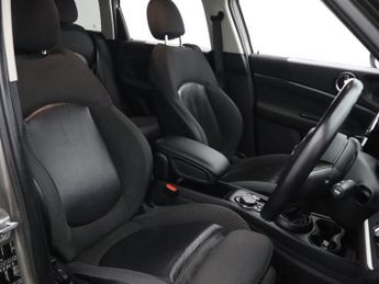 MINI COUNTRYMAN 1.5 7.6kWh Cooper SE SUV 5dr Petrol Plug-in Hybrid Auto ALL4 Eur