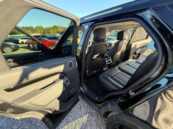 LAND ROVER DISCOVERY 3.0 D300 MHEV SE SUV 5dr Diesel Auto 4WD Euro 6 (s/s) (300 ps)