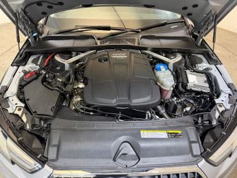 AUDI A4 ALLROAD 2.0 TDI Estate 5dr Diesel S Tronic quattro Euro 6 (s/s) (190 ps)