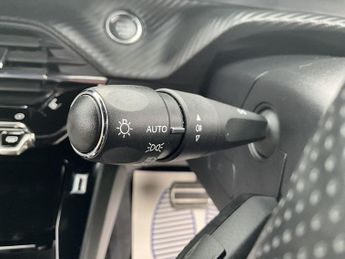 PEUGEOT E-208 50kWh GT Hatchback 5dr Electric Auto (136 ps)