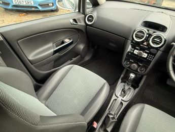 VAUXHALL CORSA 1.4i 16v Design Hatchback 5dr Petrol Automatic (a/c) (158 g/km, 