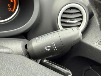 VAUXHALL CORSA 1.4i 16v Design Hatchback 5dr Petrol Automatic (a/c) (158 g/km, 